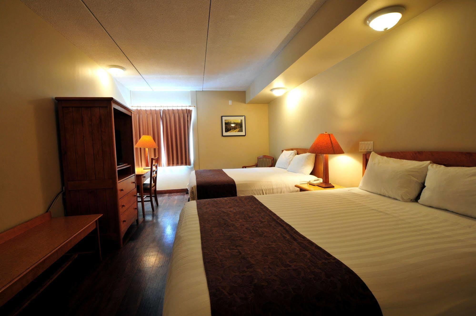Manning Park Resort מראה חיצוני תמונה